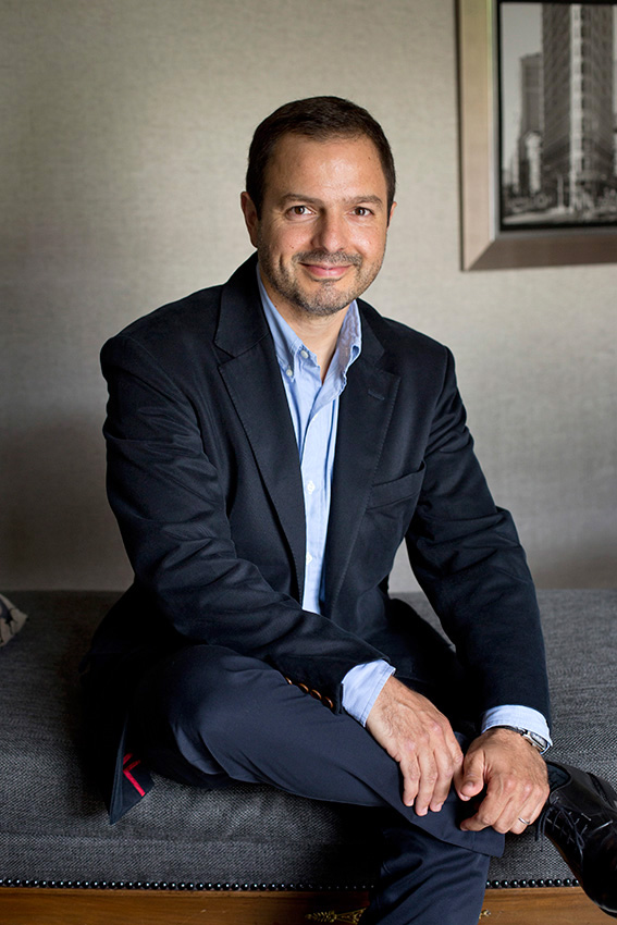 philippe Houlès - PDG Houlès passementerie - Signatures Singulières - Magazine digital des talents Français