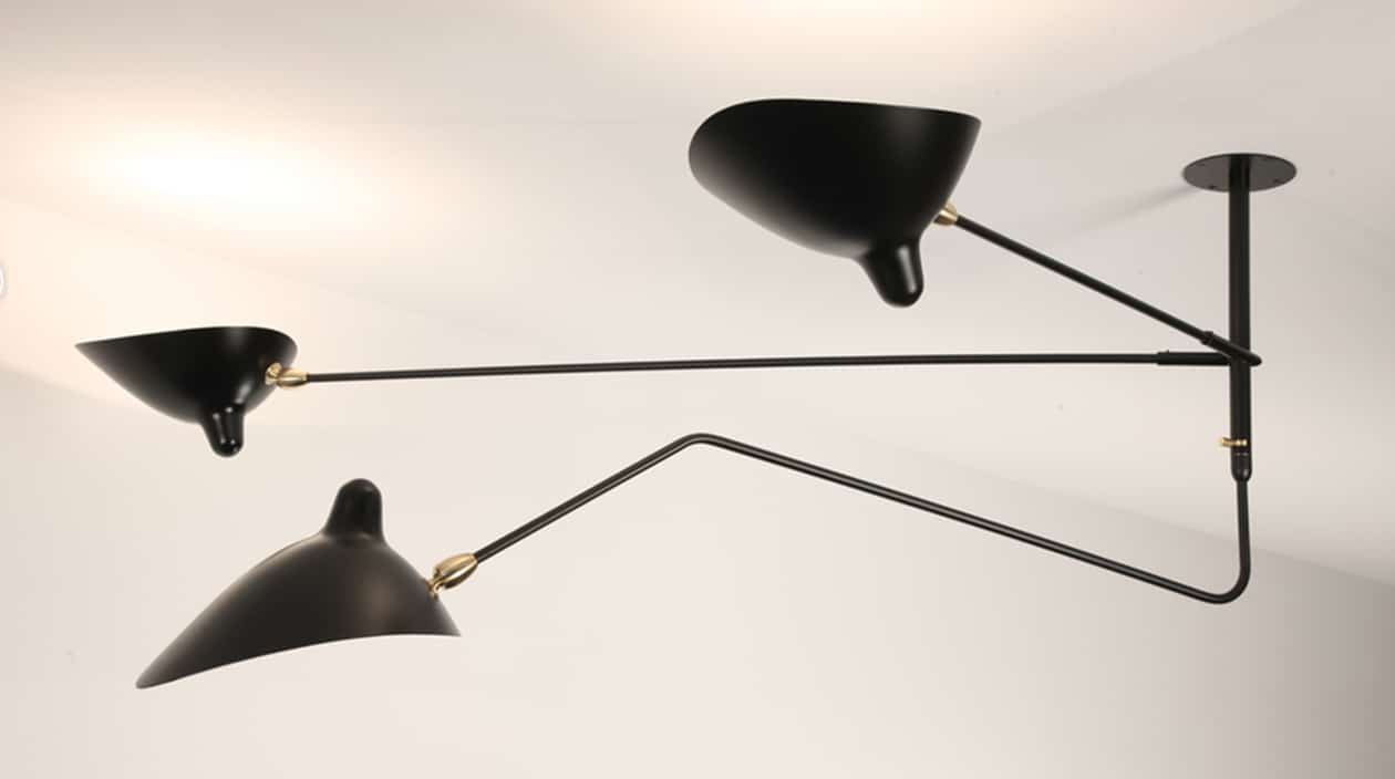 editions serge Mouille - suspension deux bras en acier noir - luminaire contemporain - savoir faire français - Signatures Singulières Magazine - le magazine digital des talents français
