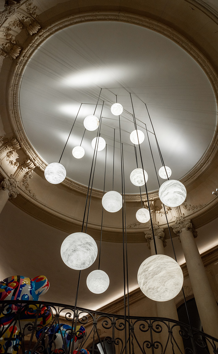 Sybille Holmberg - suspension en albatre - atelier alain ellouz